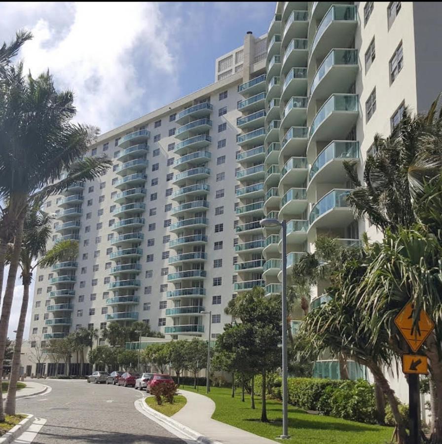 Miami Sunny Isles Ocean Reserve 704 Exterior photo